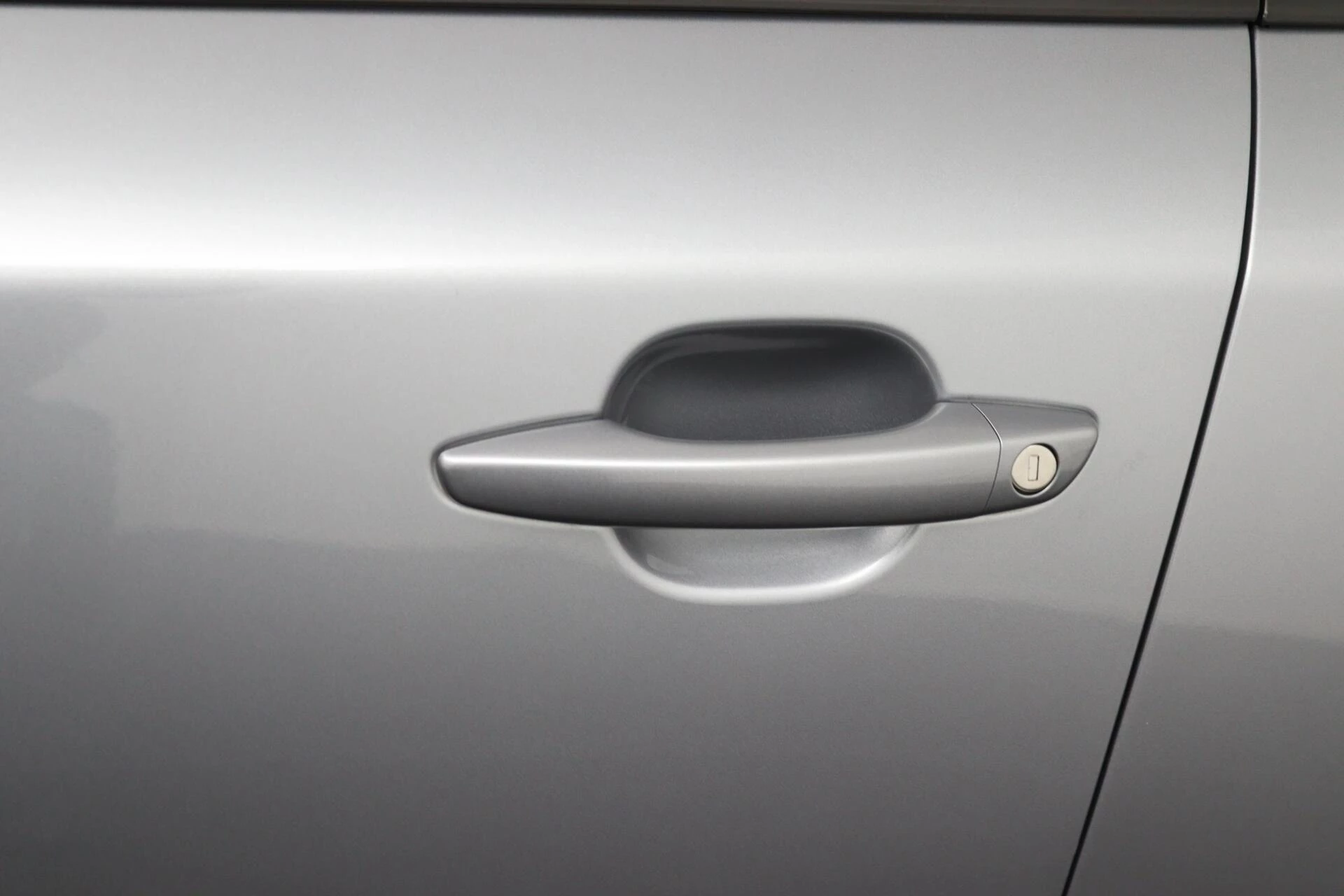 Hoofdafbeelding Peugeot e-2008