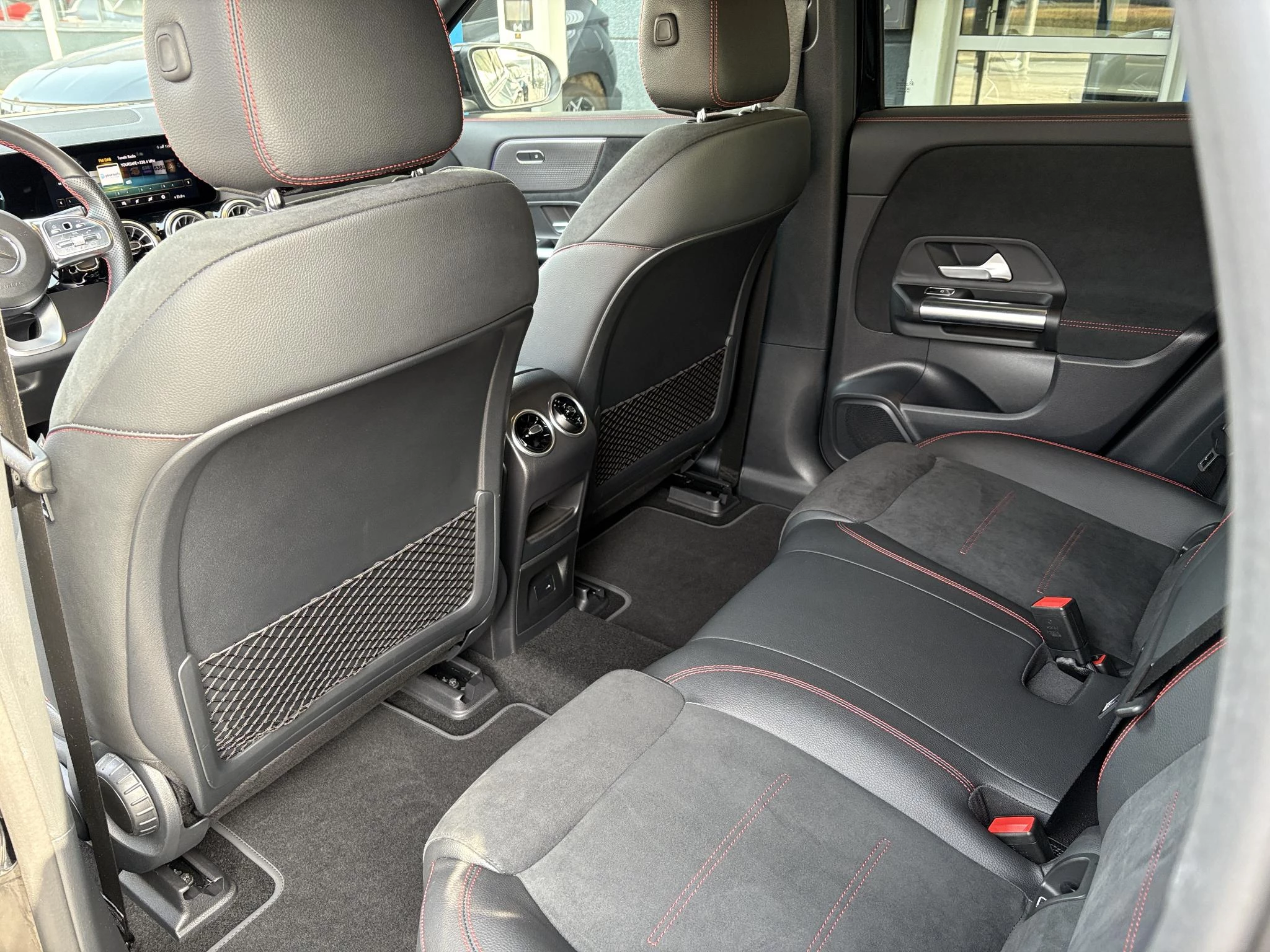 Hoofdafbeelding Mercedes-Benz EQA