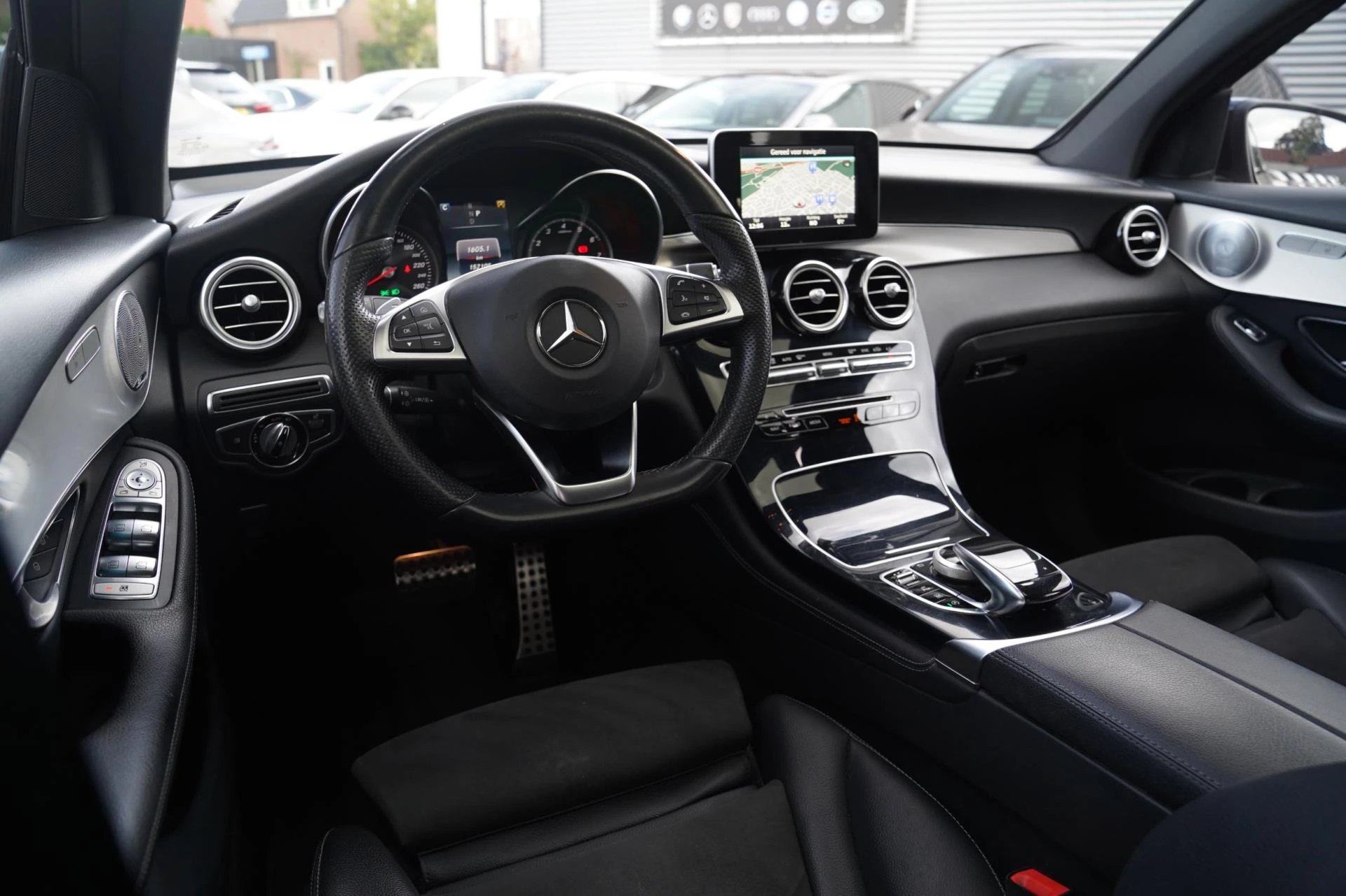 Hoofdafbeelding Mercedes-Benz GLC