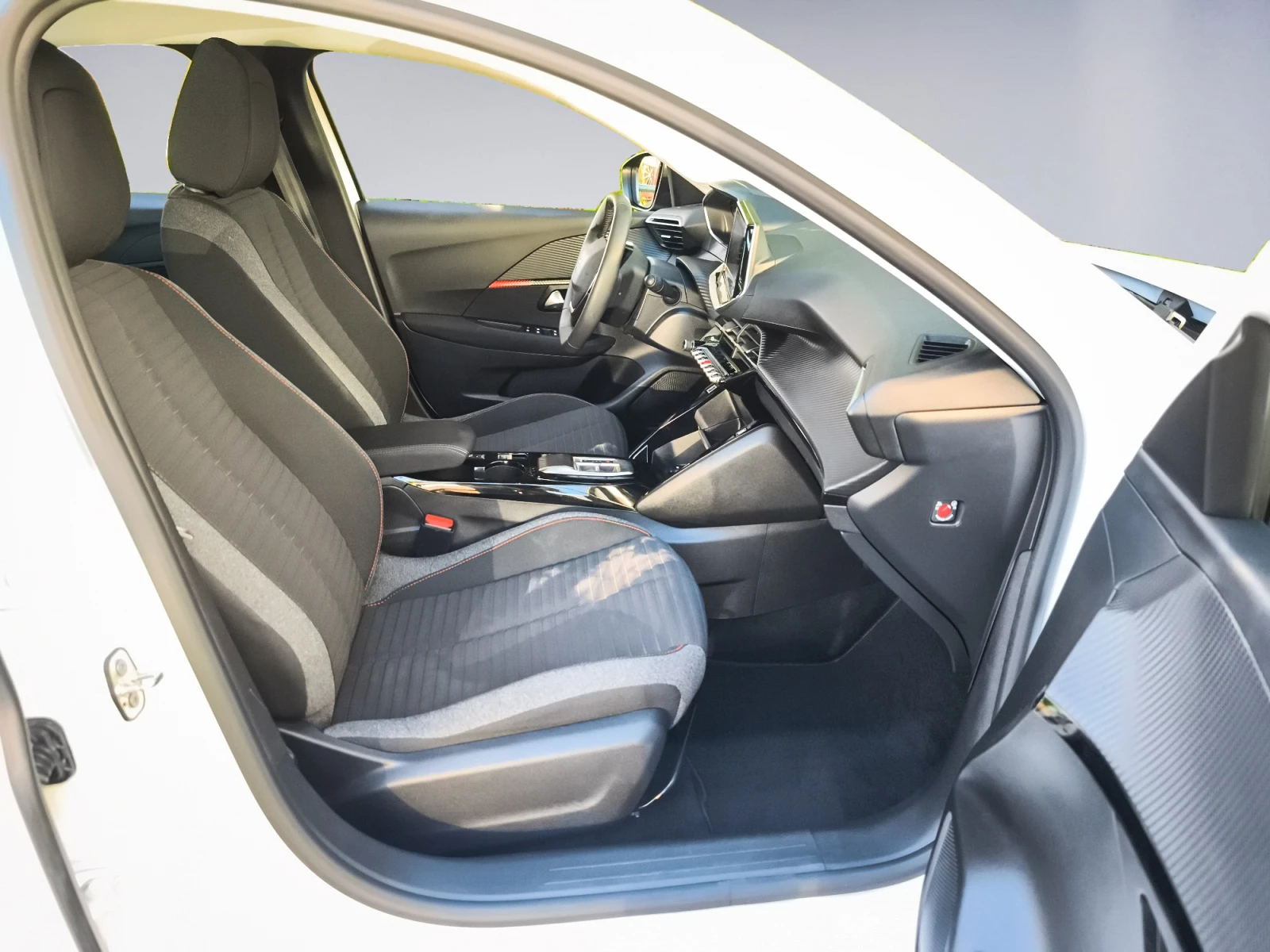 Hoofdafbeelding Peugeot e-208