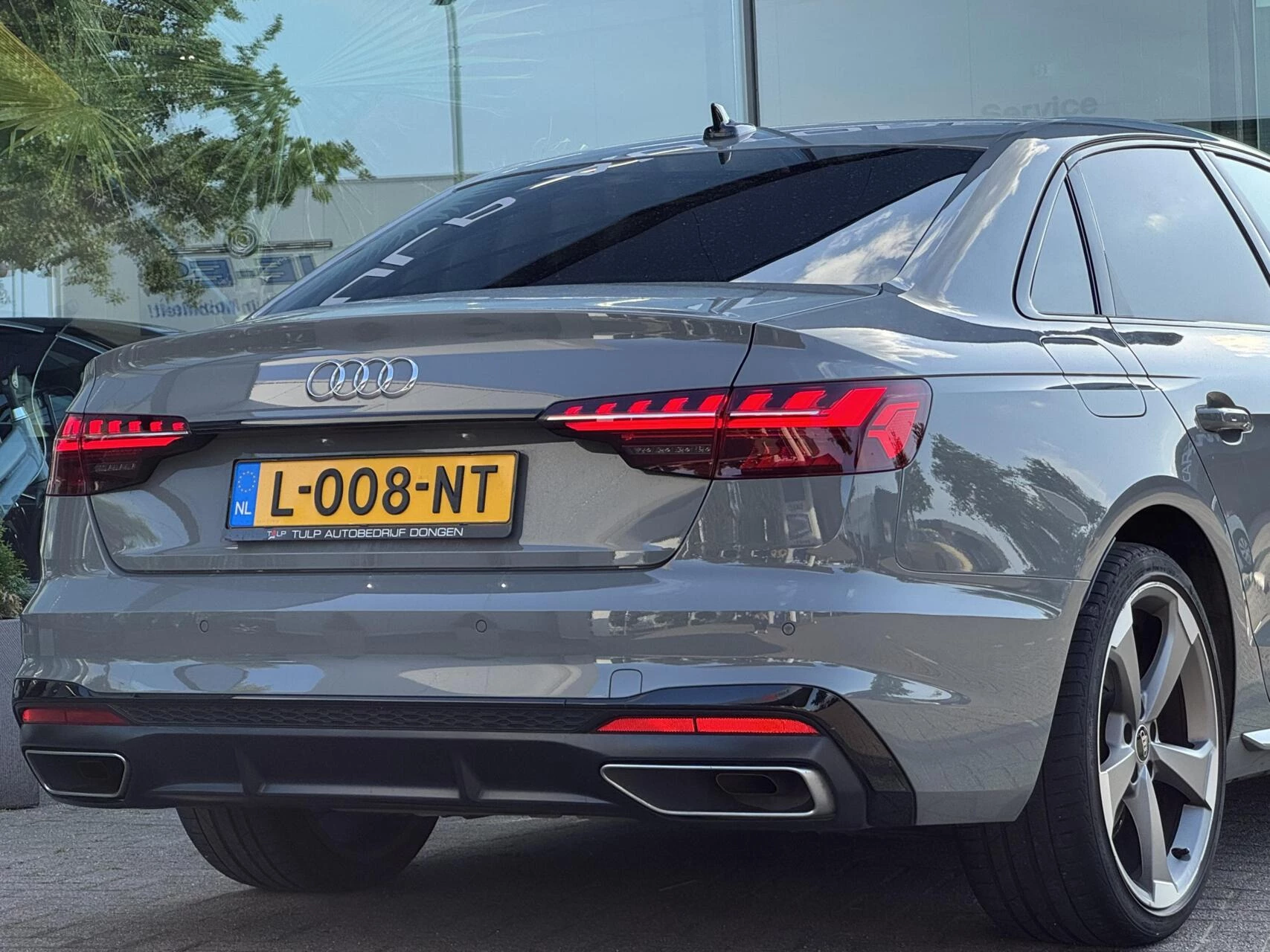 Hoofdafbeelding Audi A4