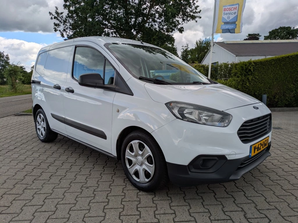 Hoofdafbeelding Ford Transit Courier