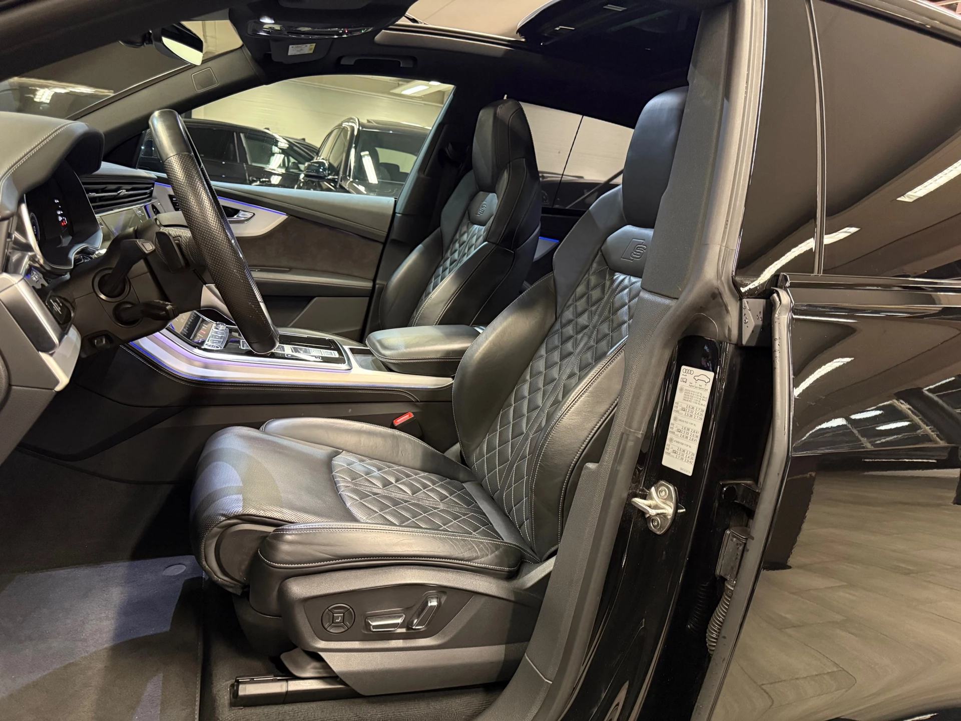 Hoofdafbeelding Audi Q8