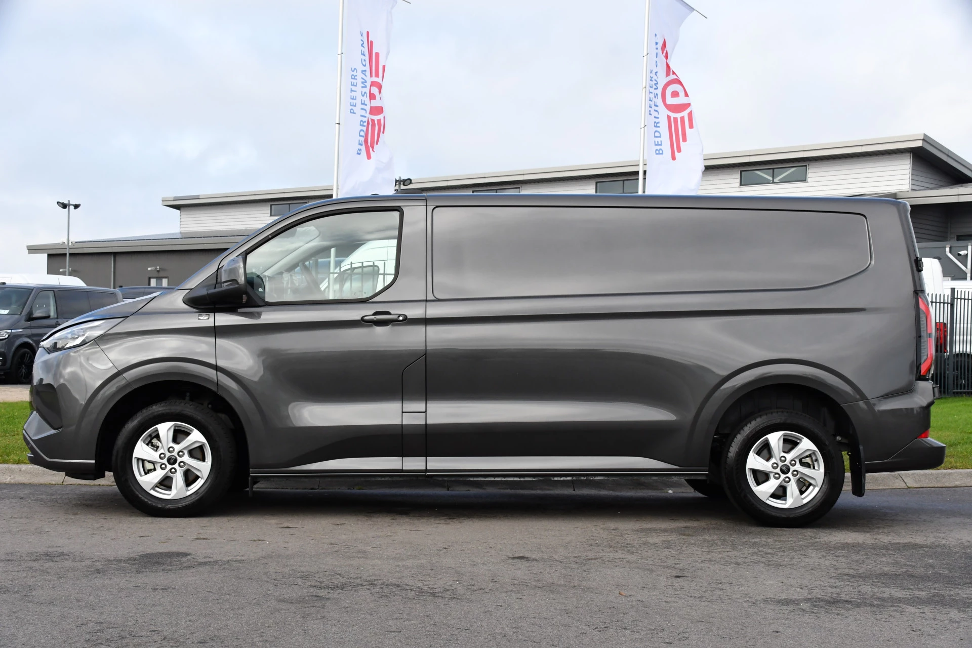 Hoofdafbeelding Ford E-Transit