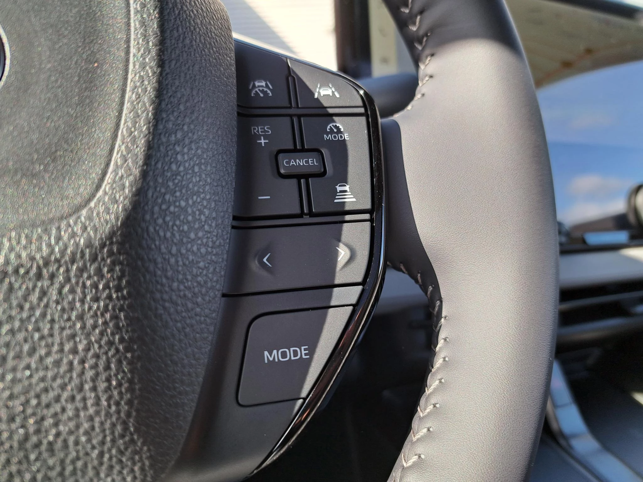 Hoofdafbeelding Toyota C-HR+