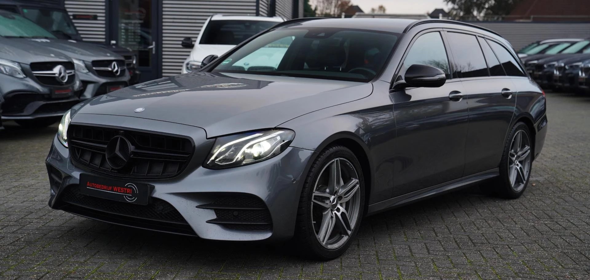 Hoofdafbeelding Mercedes-Benz E-Klasse