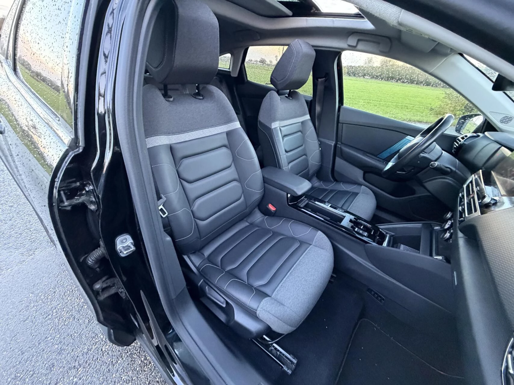 Hoofdafbeelding Citroën ë-C4