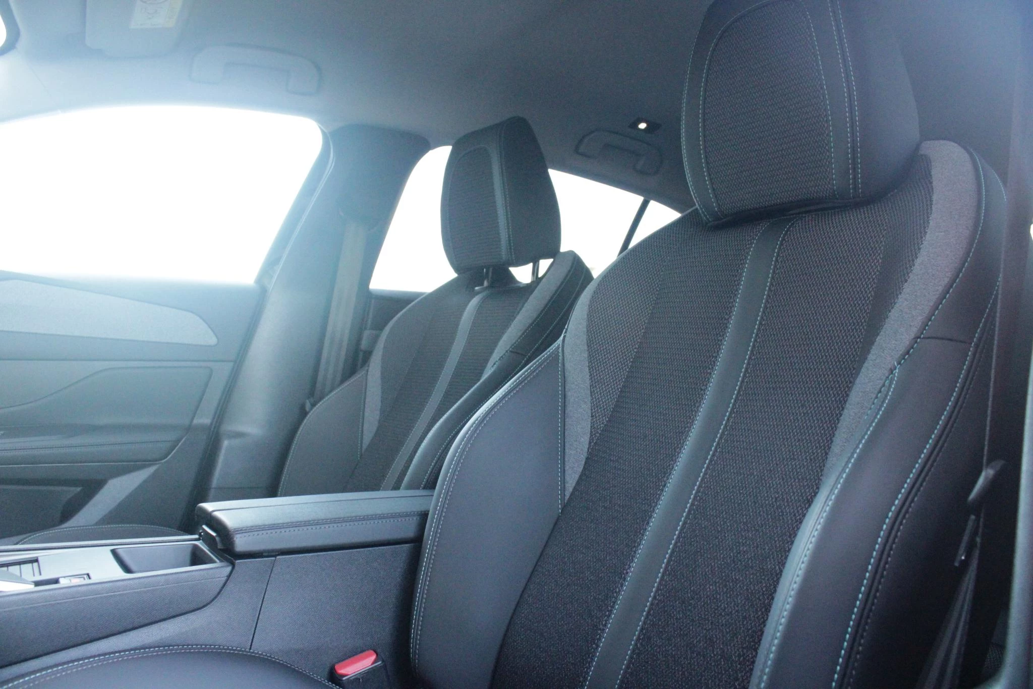 Hoofdafbeelding Peugeot 408