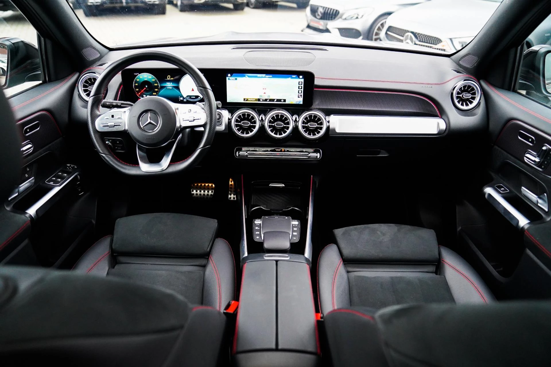 Hoofdafbeelding Mercedes-Benz EQB