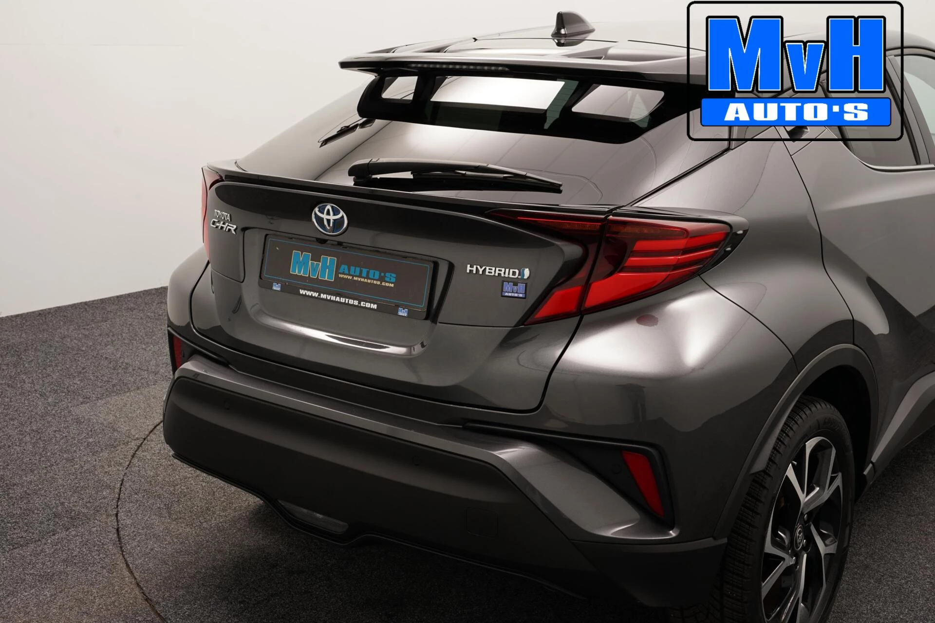 Hoofdafbeelding Toyota C-HR