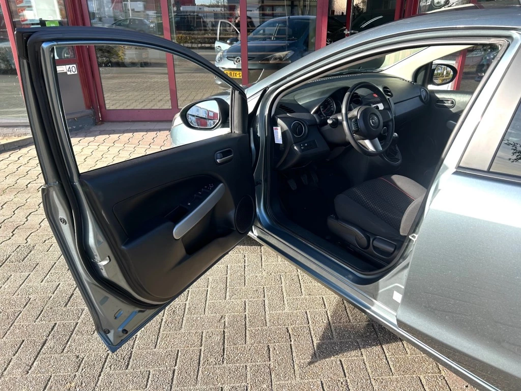 Hoofdafbeelding Mazda 2