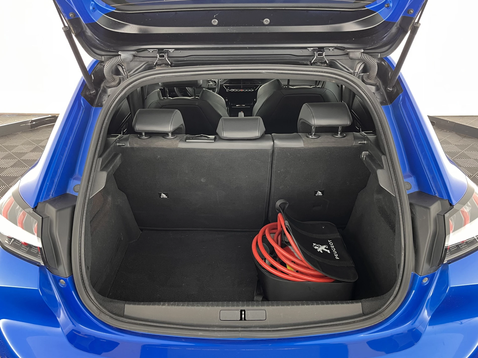 Hoofdafbeelding Peugeot e-208