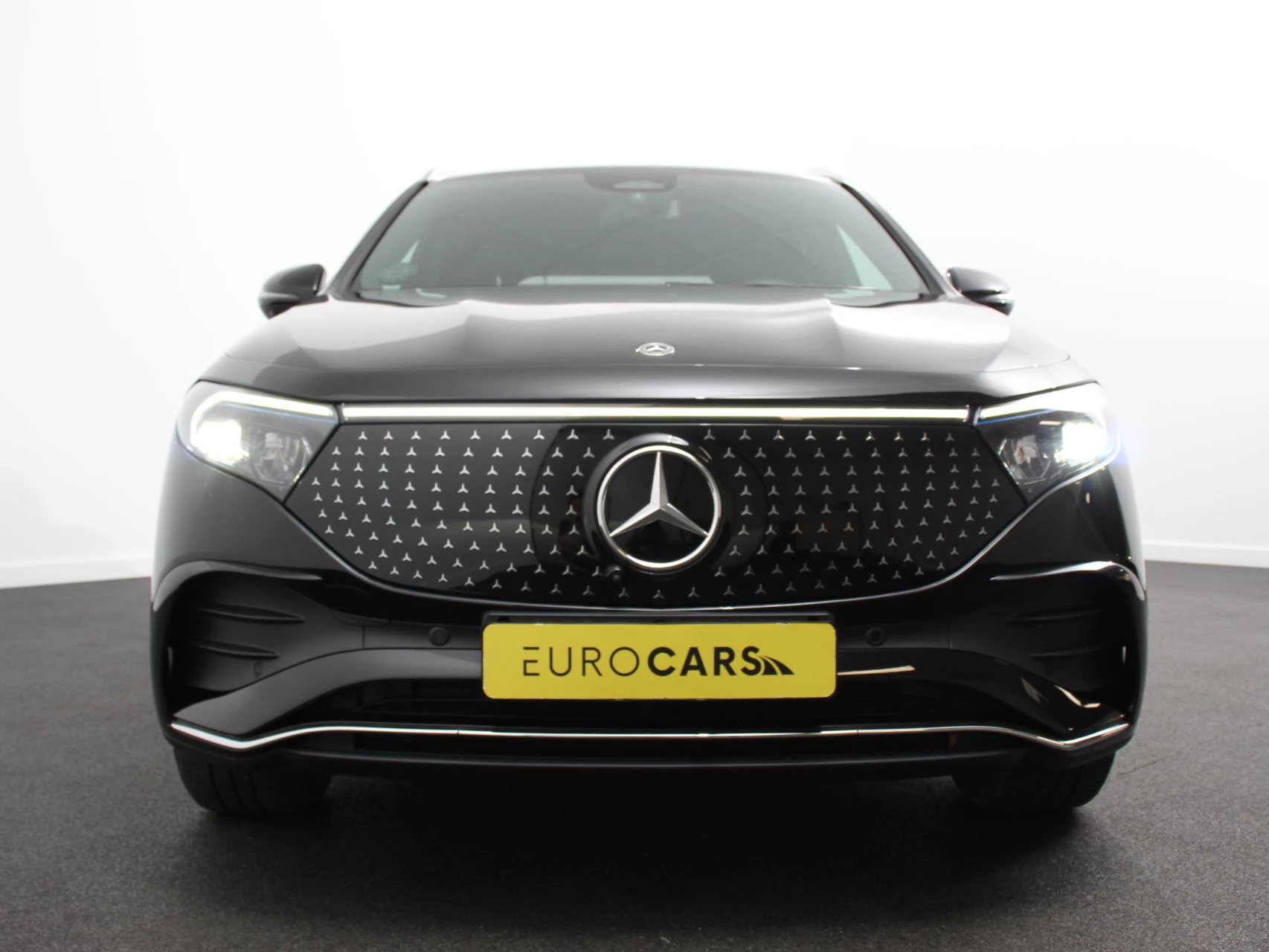 Hoofdafbeelding Mercedes-Benz EQA