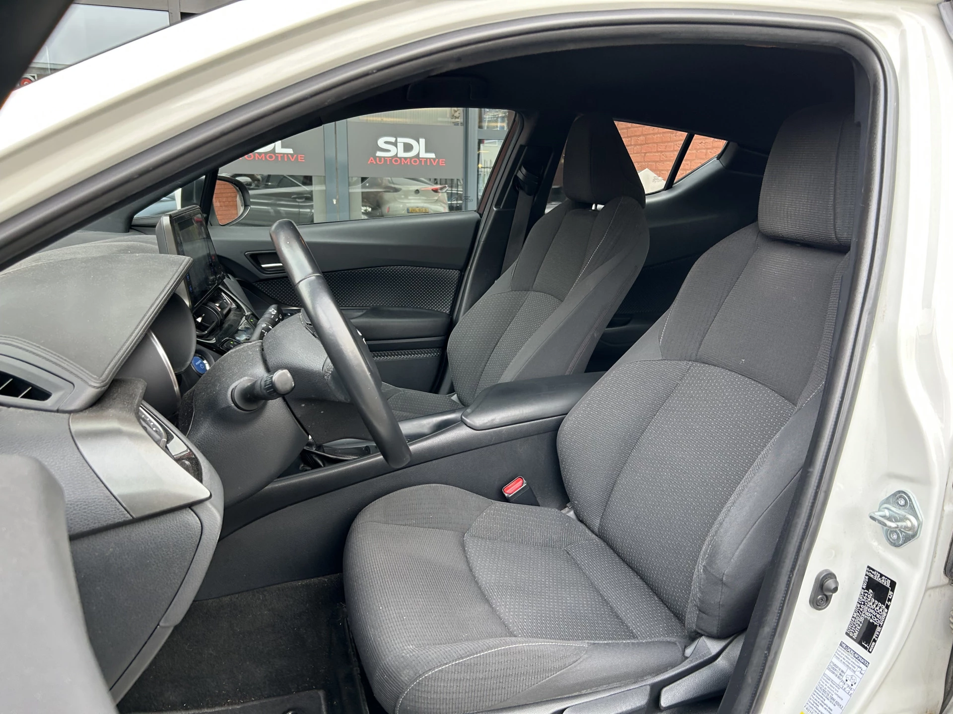 Hoofdafbeelding Toyota C-HR