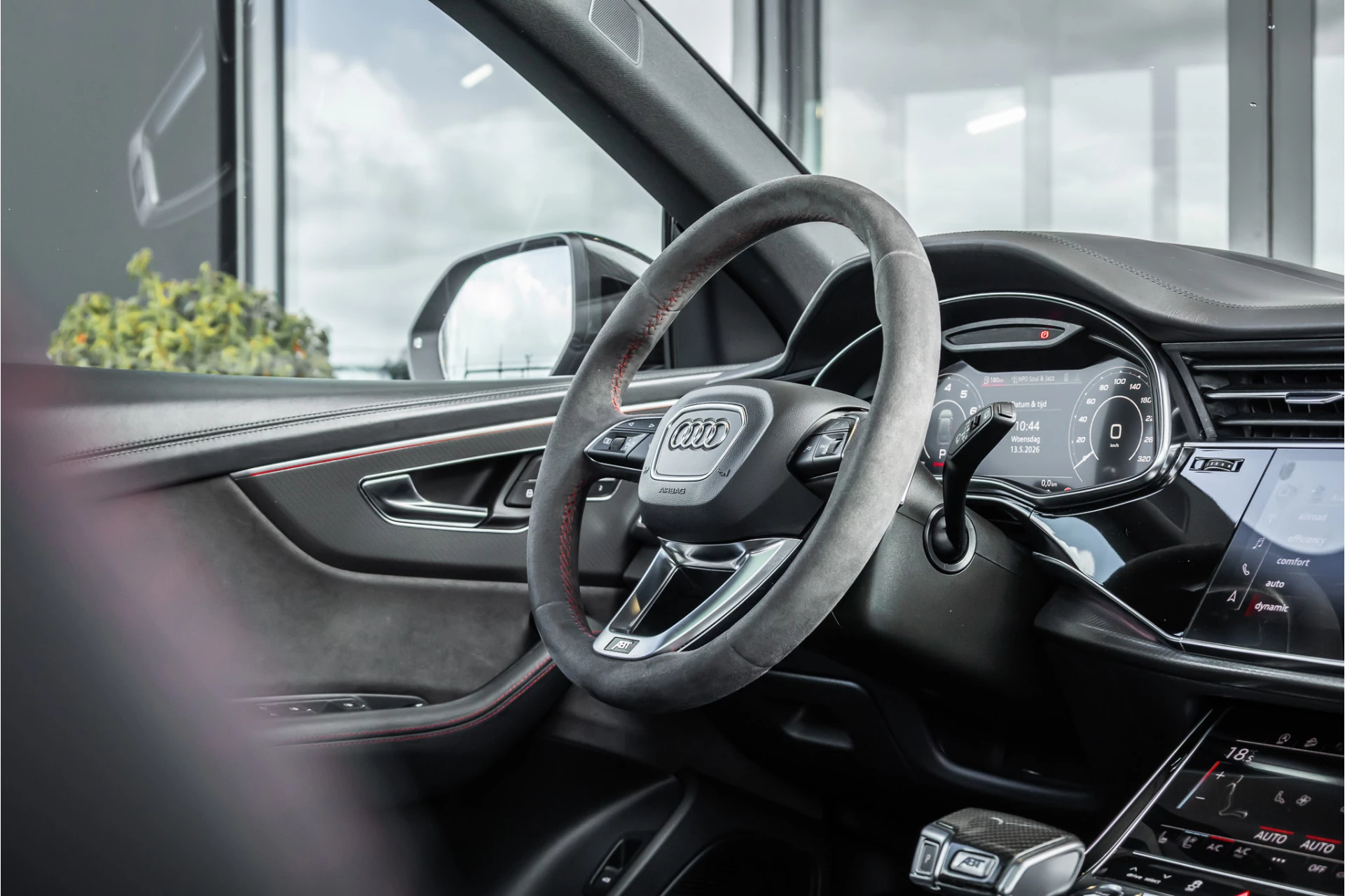 Hoofdafbeelding Audi RSQ8