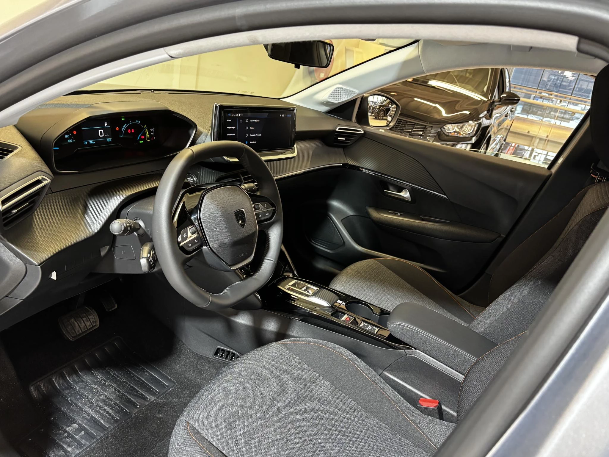 Hoofdafbeelding Peugeot e-208