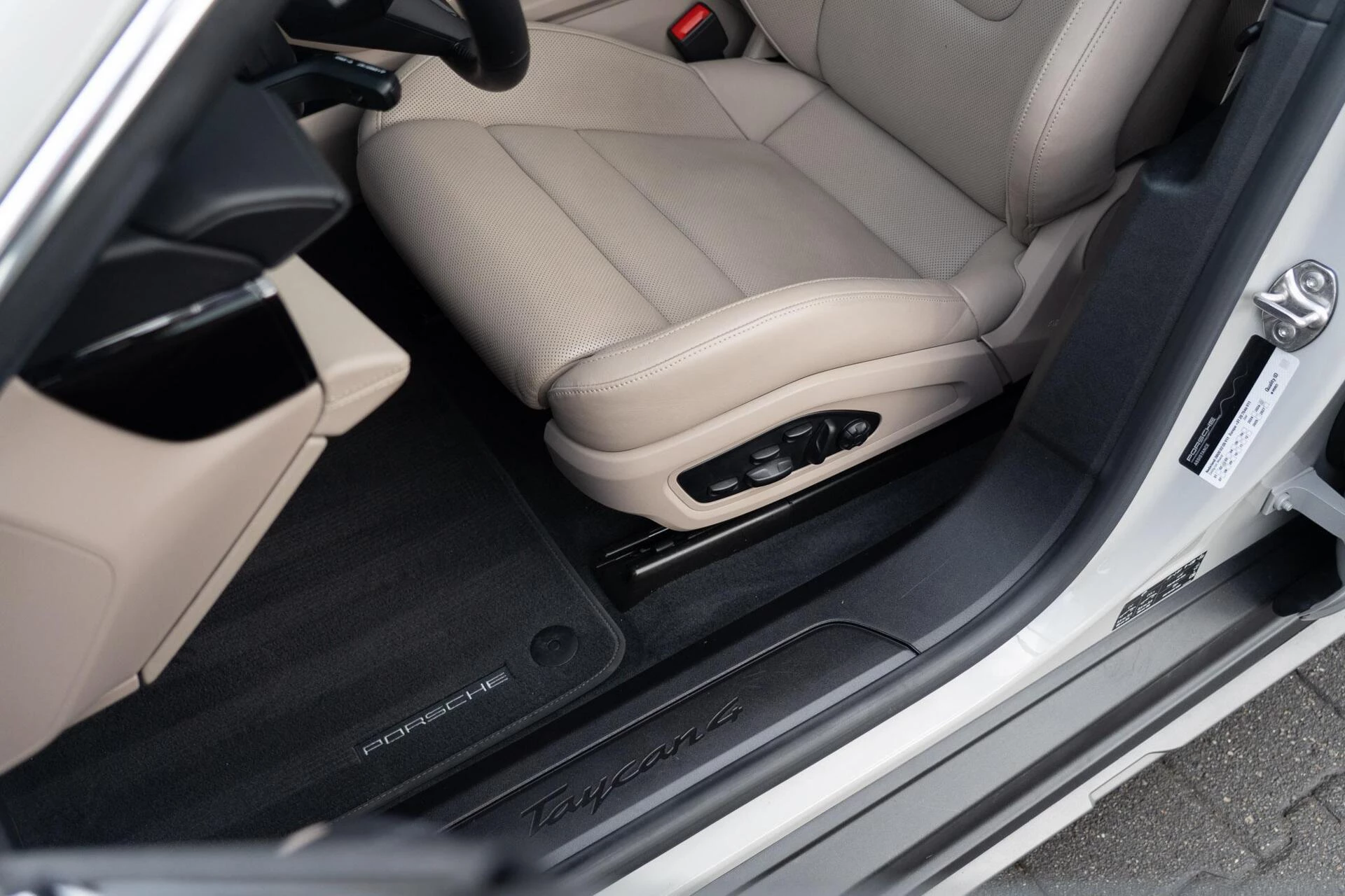 Hoofdafbeelding Porsche Taycan