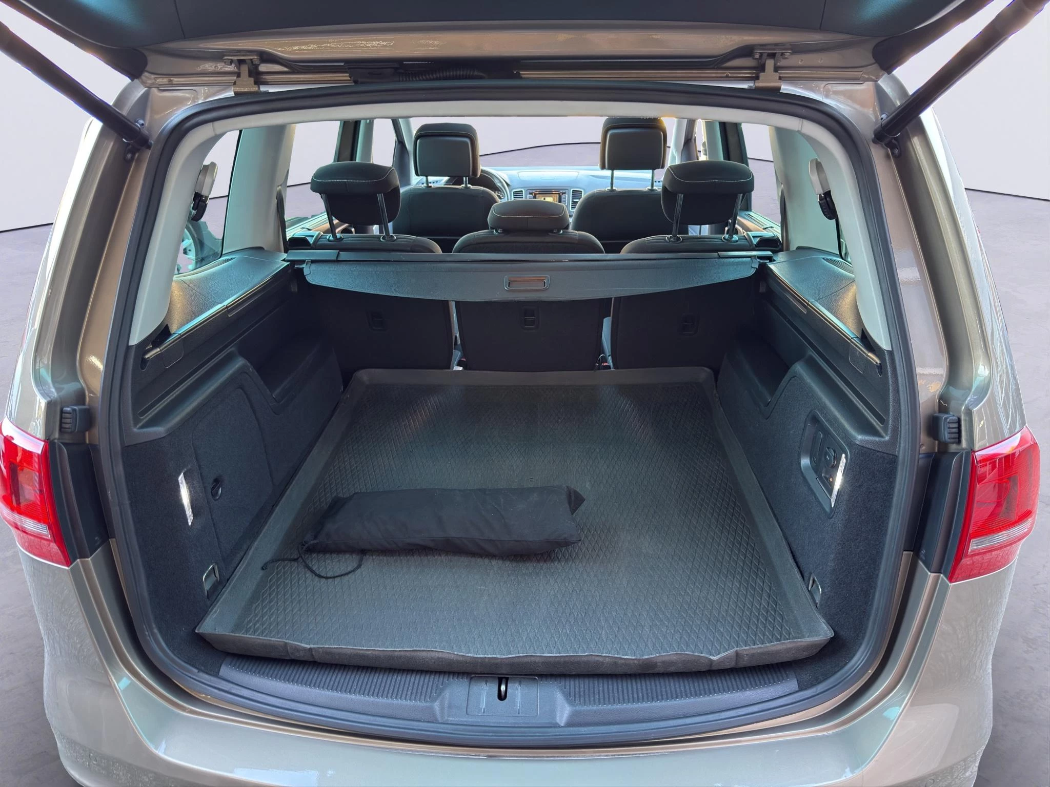 Hoofdafbeelding Volkswagen Sharan