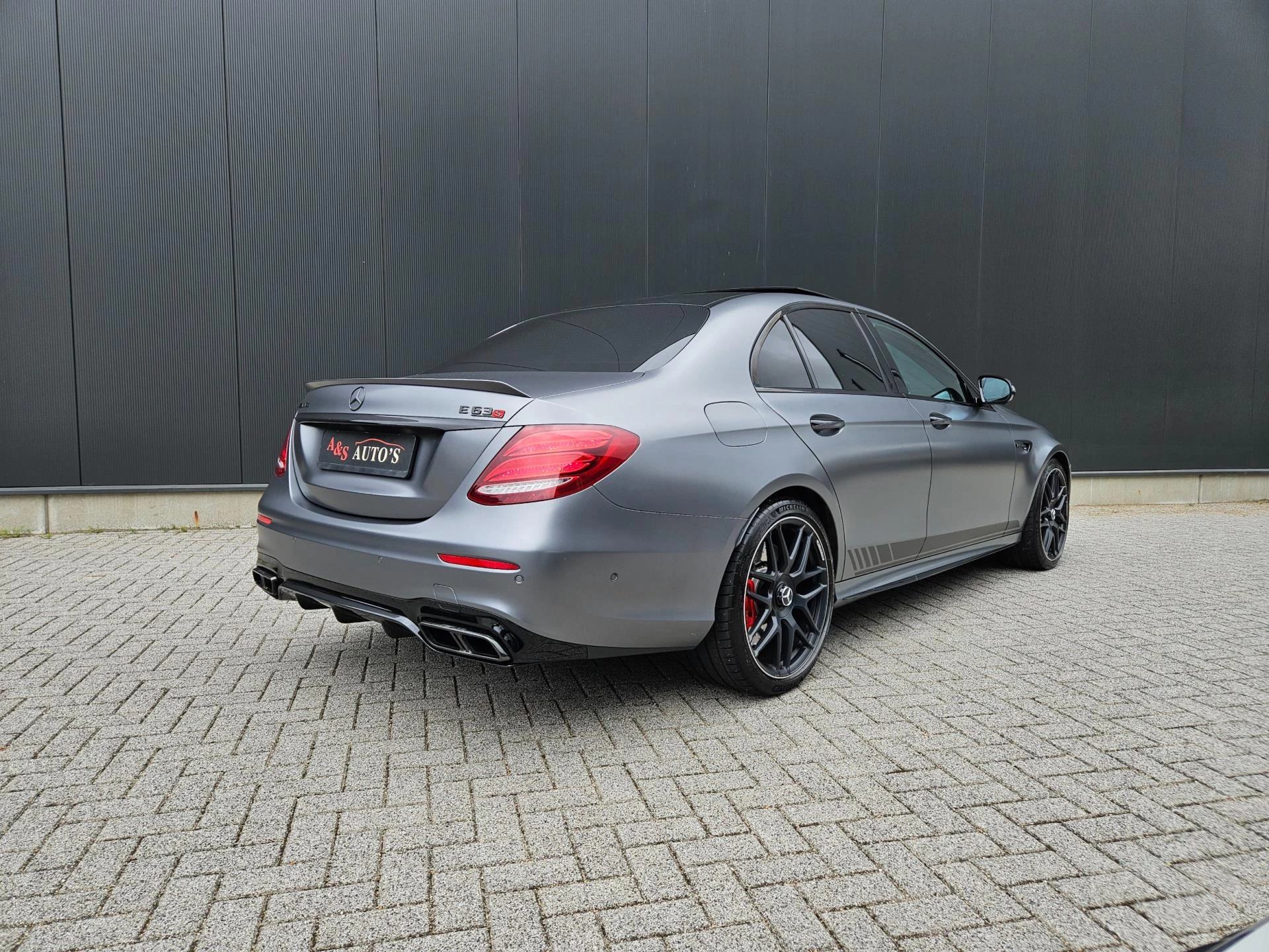 Hoofdafbeelding Mercedes-Benz E-Klasse