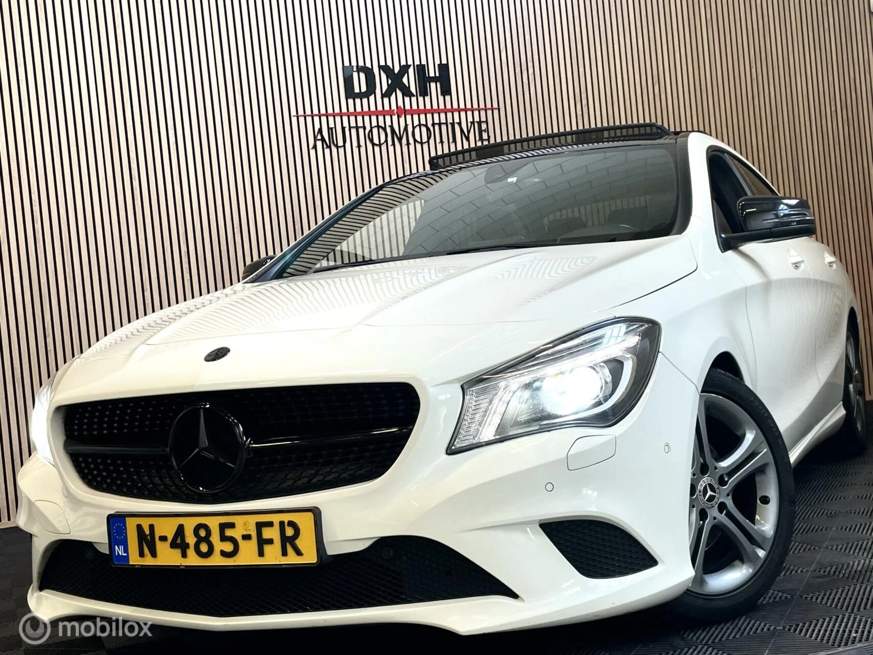 Hoofdafbeelding Mercedes-Benz CLA