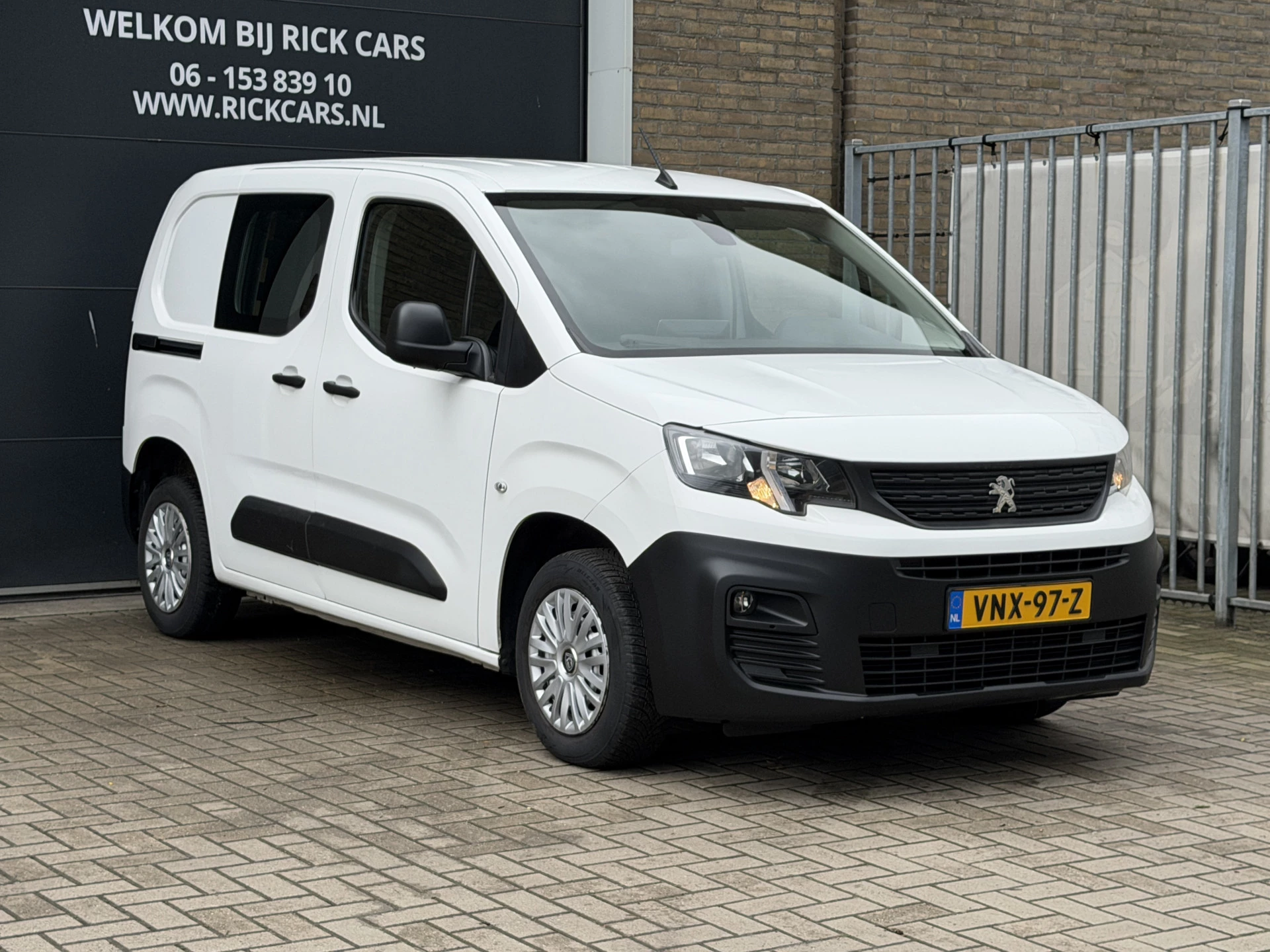 Hoofdafbeelding Peugeot Partner