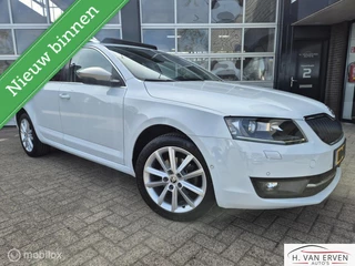 Skoda Octavia Combi 1.4 SCHUIFKANTELDAK XENON PDC NAP NAVI