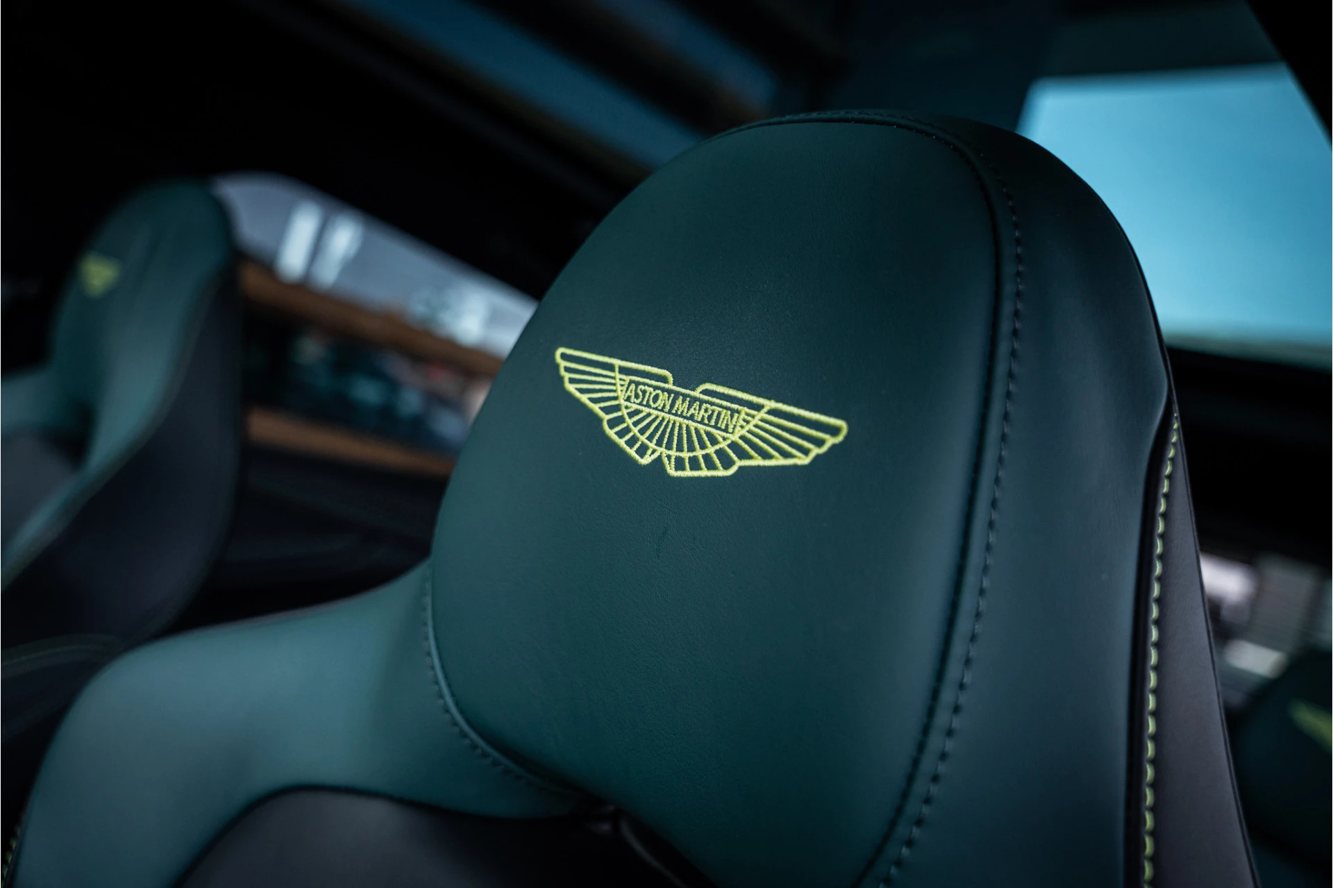 Hoofdafbeelding Aston Martin DBX