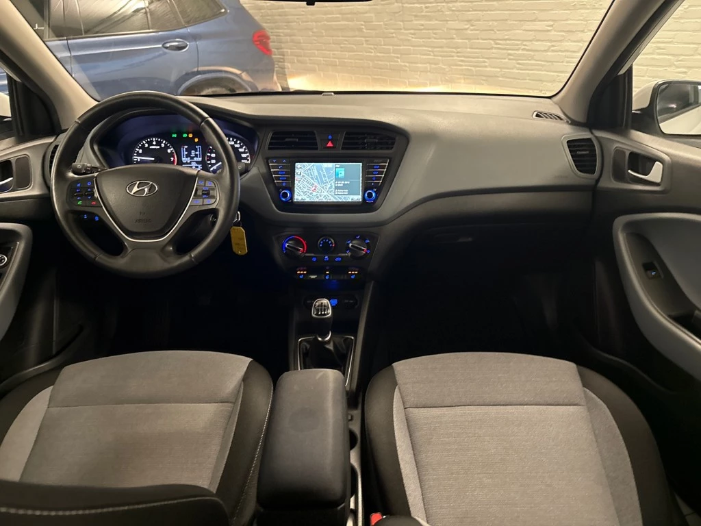 Hoofdafbeelding Hyundai i20