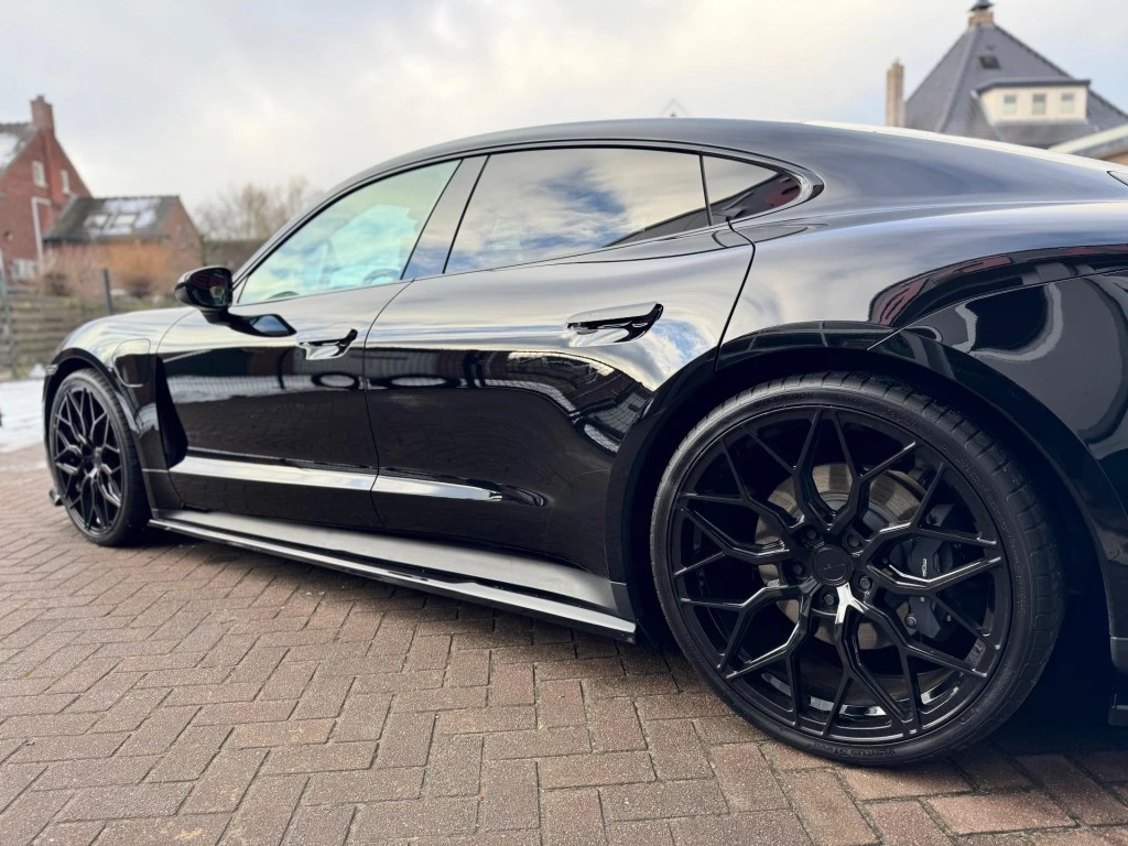 Hoofdafbeelding Porsche Taycan