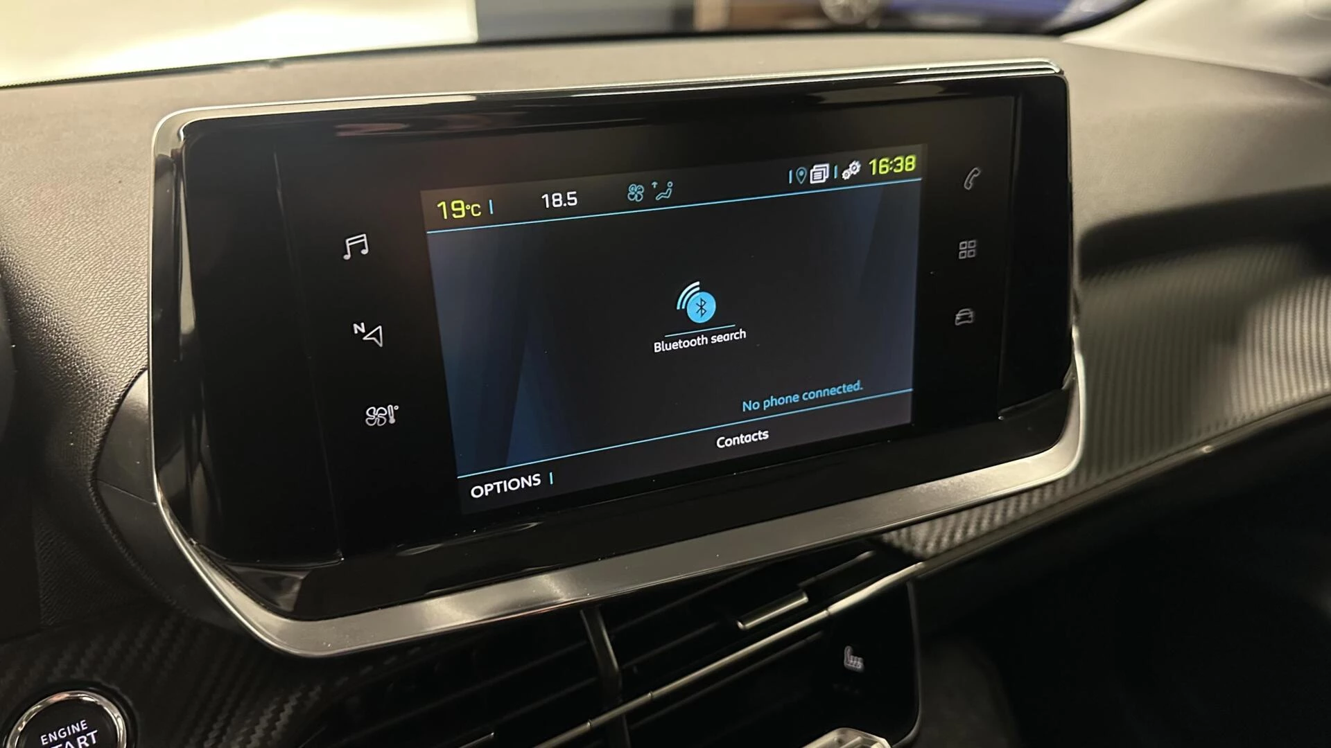 Hoofdafbeelding Peugeot e-208