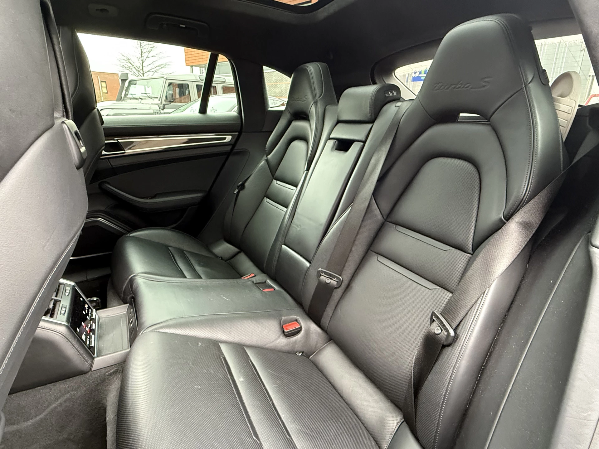 Hoofdafbeelding Porsche Panamera