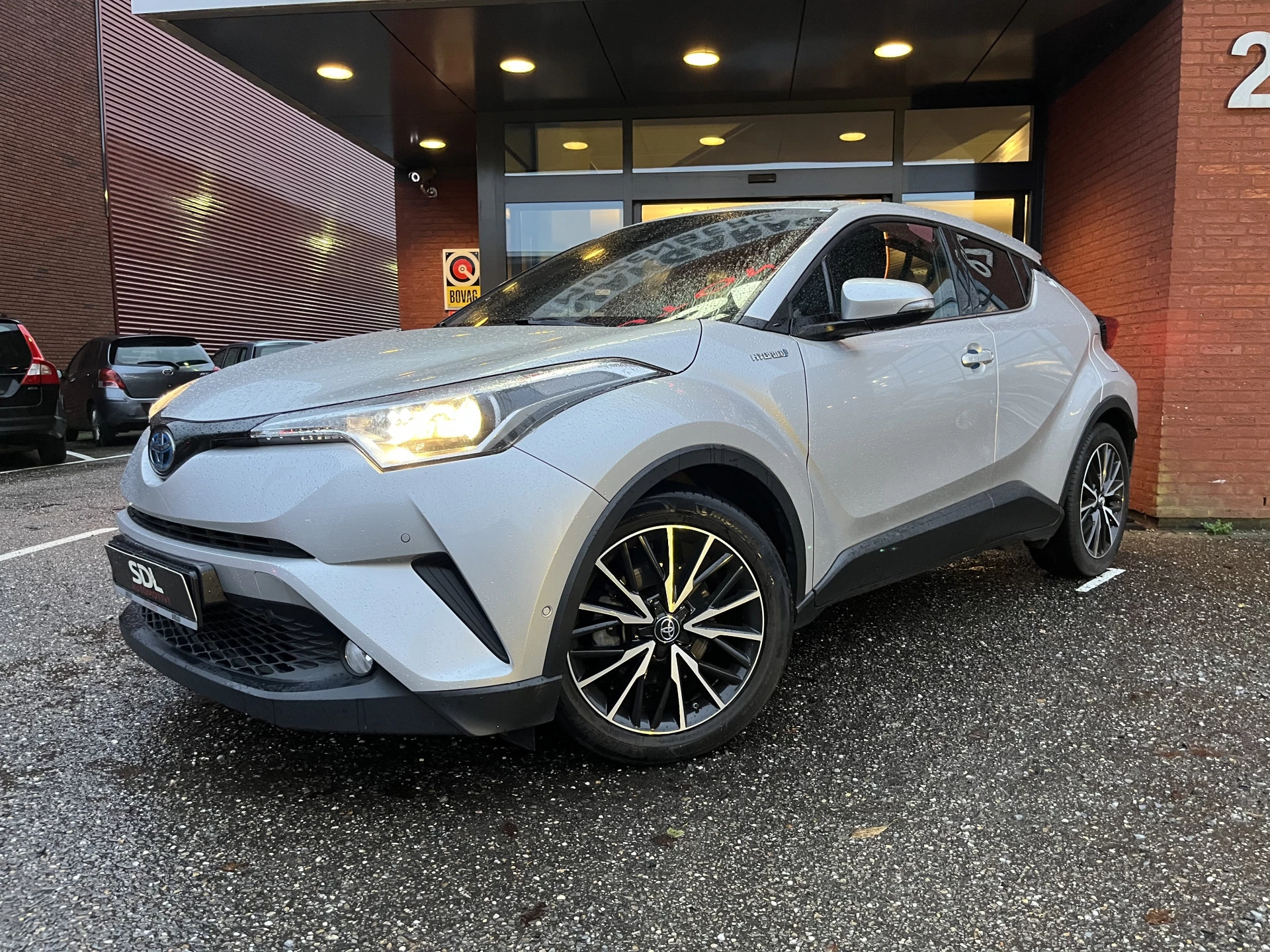 Hoofdafbeelding Toyota C-HR