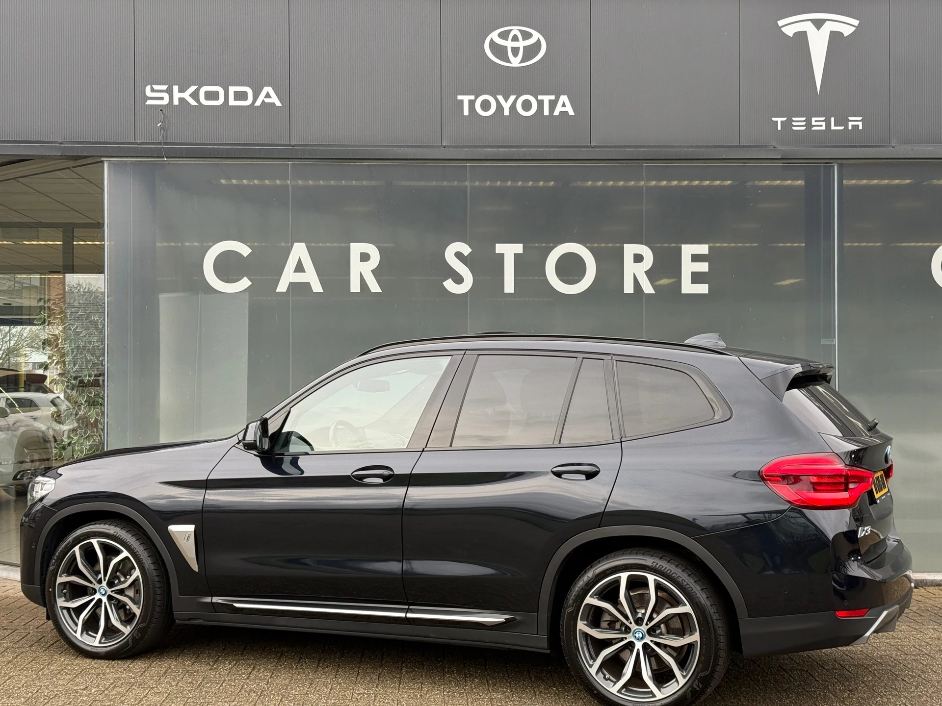 Hoofdafbeelding BMW iX3