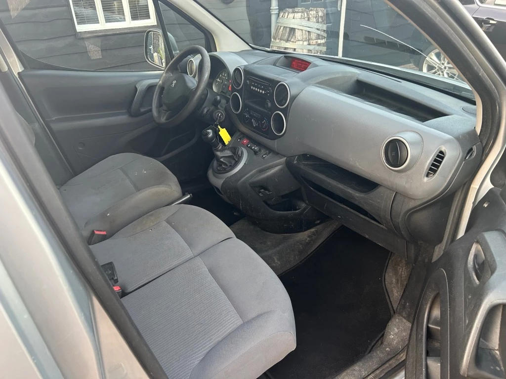 Hoofdafbeelding Peugeot Partner