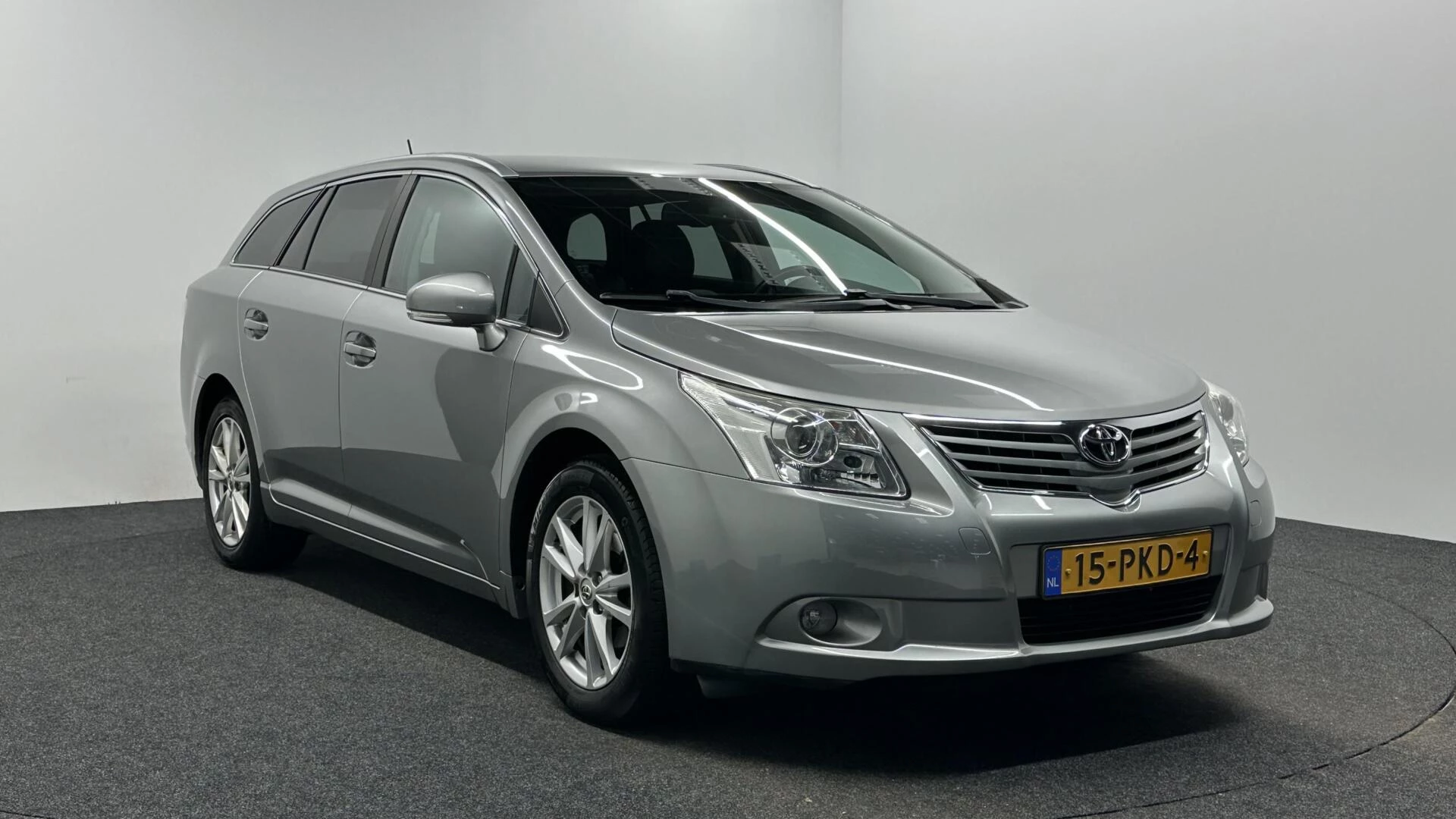 Hoofdafbeelding Toyota Avensis
