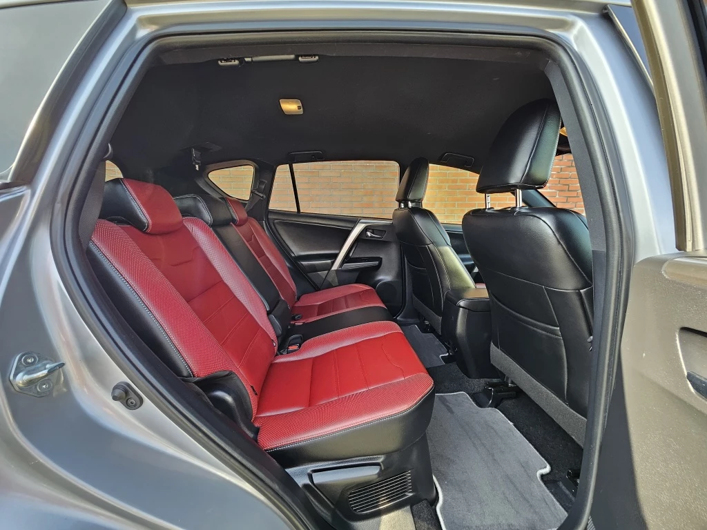 Hoofdafbeelding Toyota RAV4