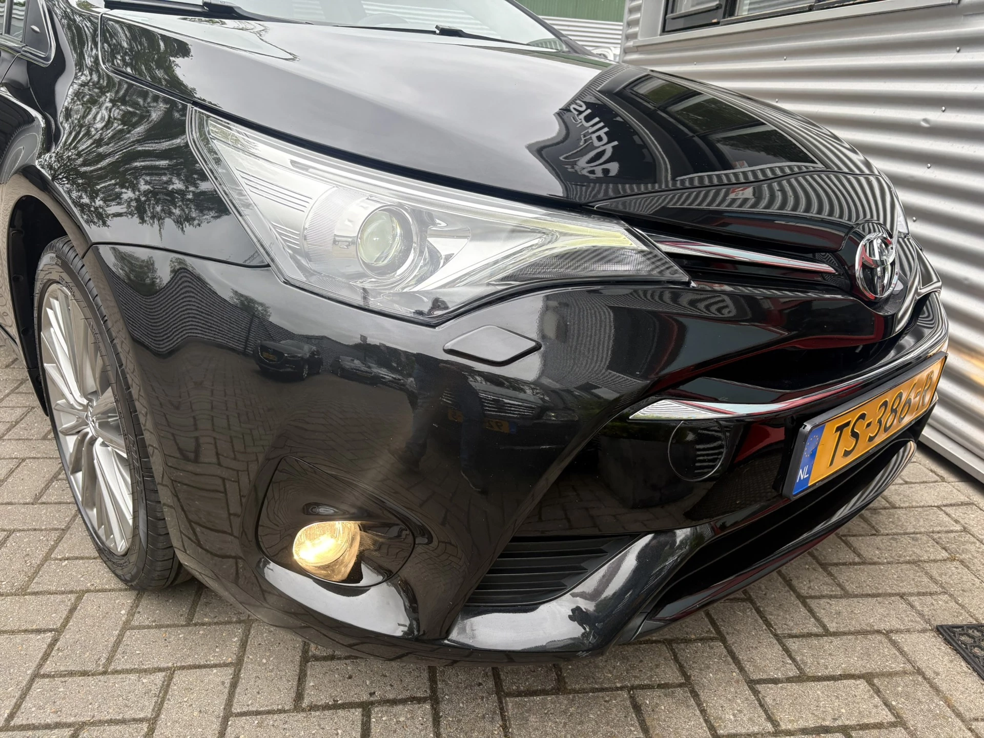 Hoofdafbeelding Toyota Avensis