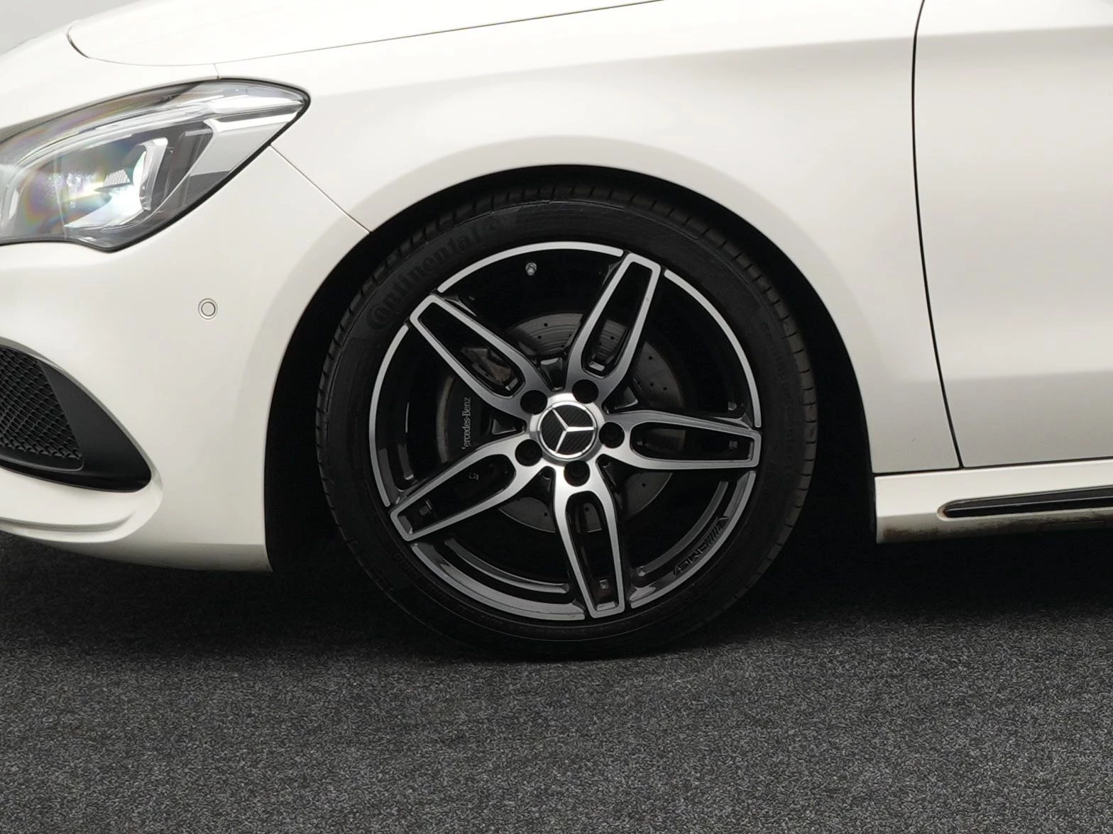 Hoofdafbeelding Mercedes-Benz CLA