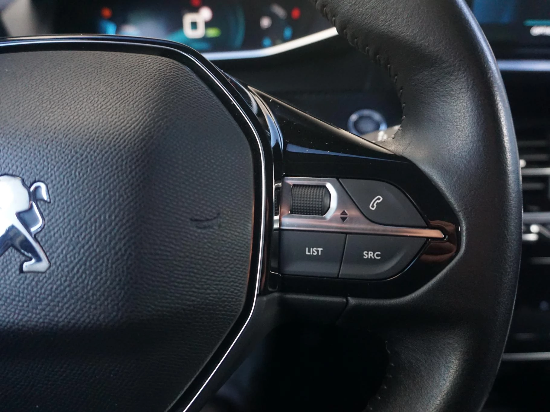 Hoofdafbeelding Peugeot e-208