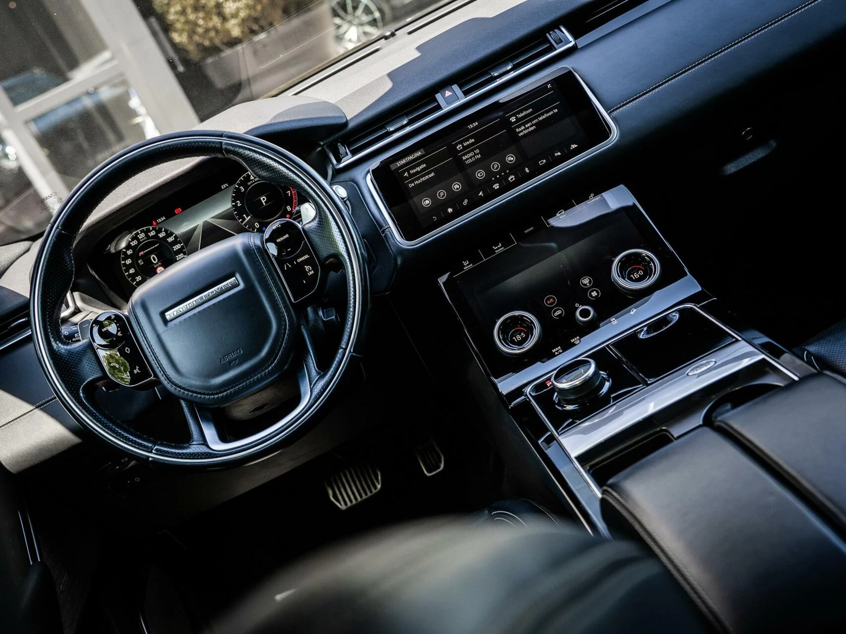 Hoofdafbeelding Land Rover Range Rover Velar