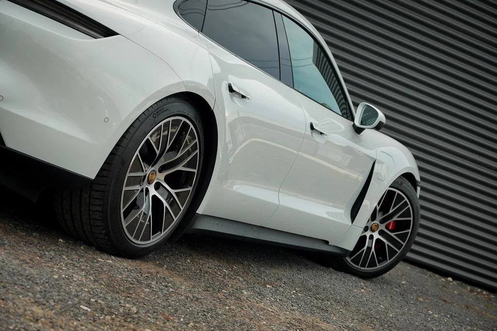Hoofdafbeelding Porsche Taycan