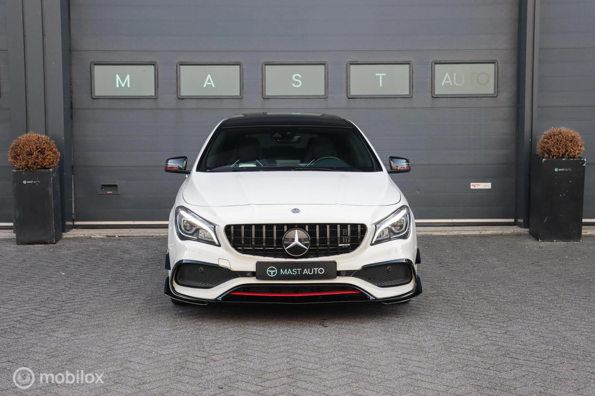 Hoofdafbeelding Mercedes-Benz CLA