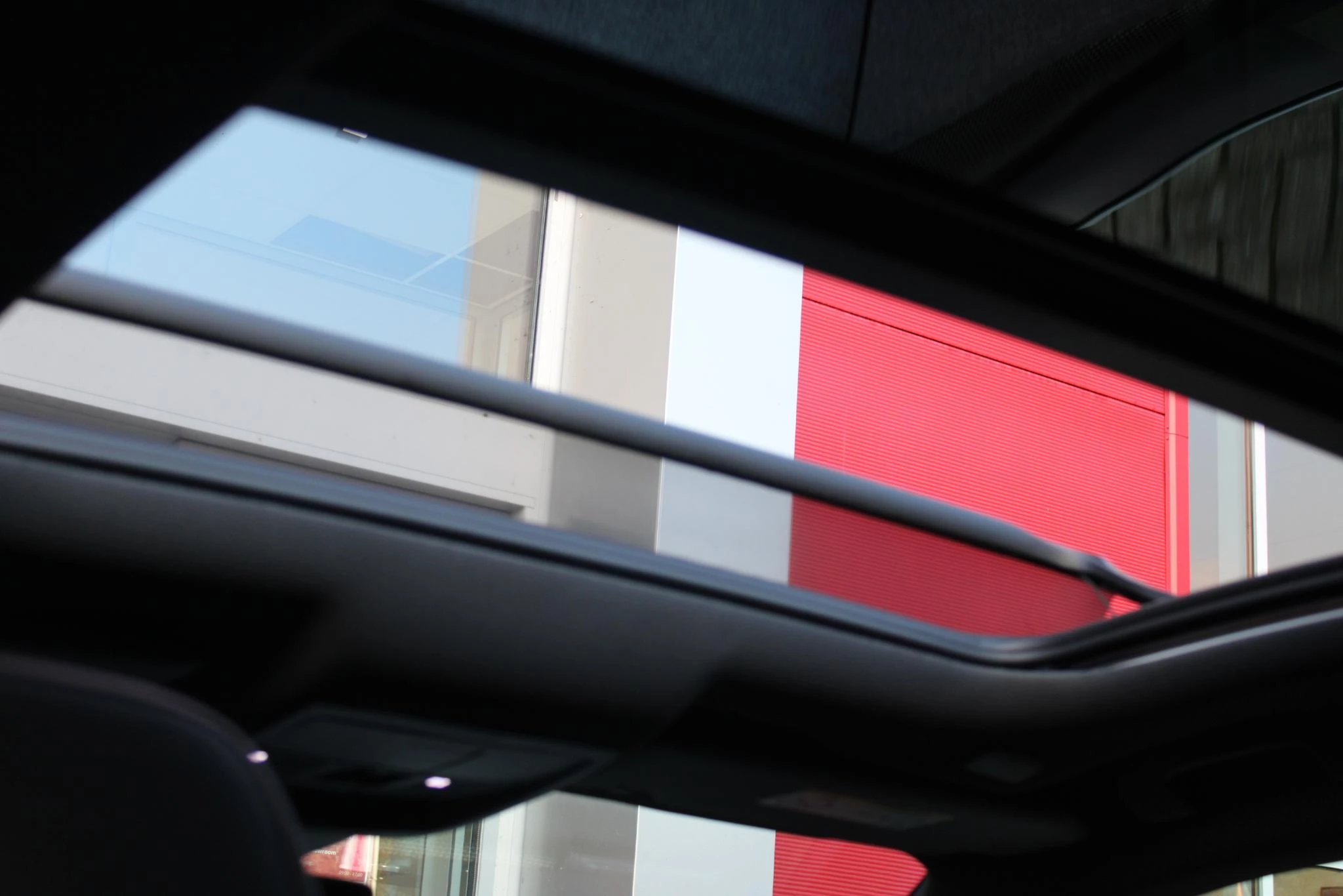 Hoofdafbeelding Peugeot e-3008