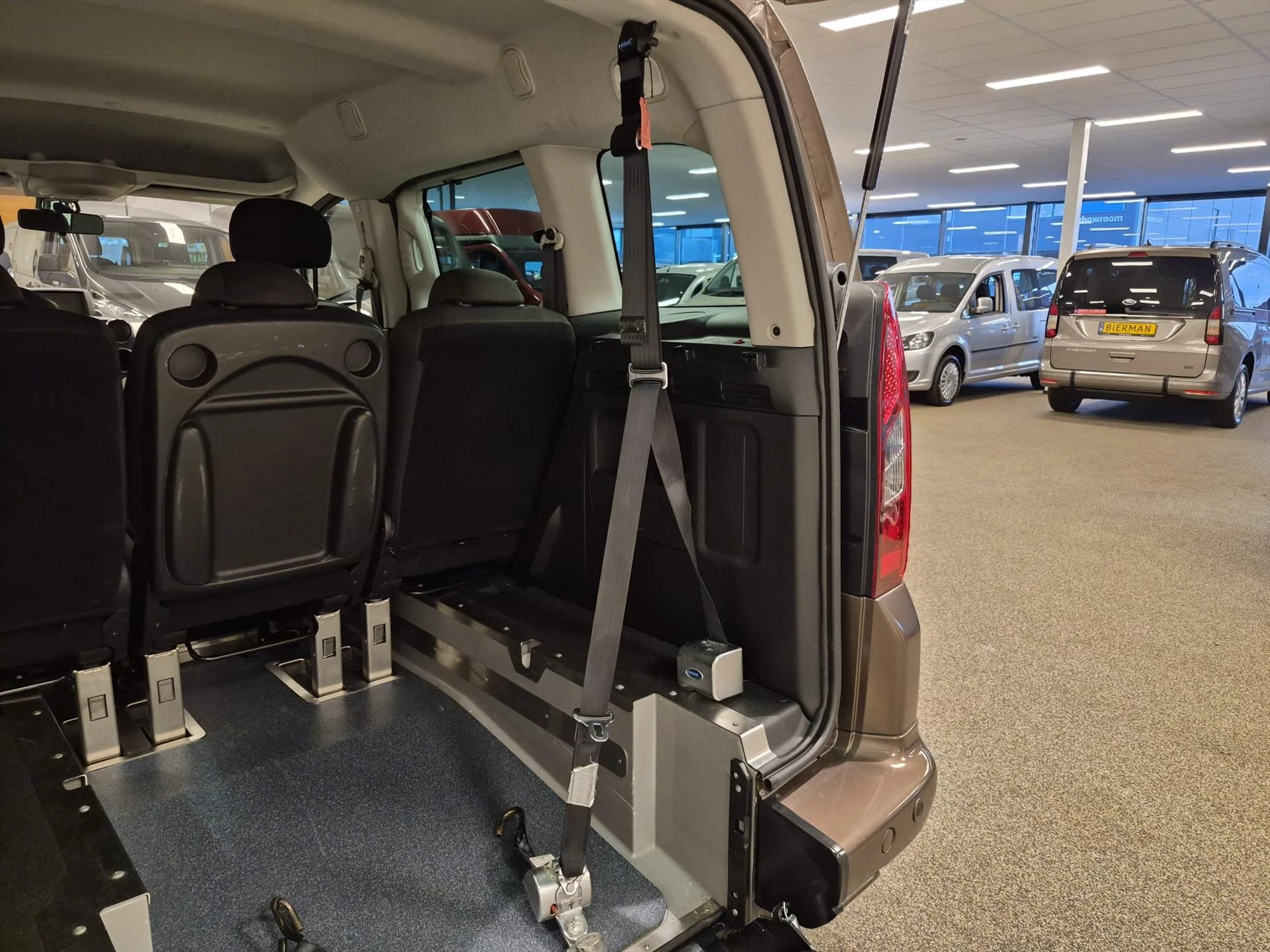 Hoofdafbeelding Peugeot Partner