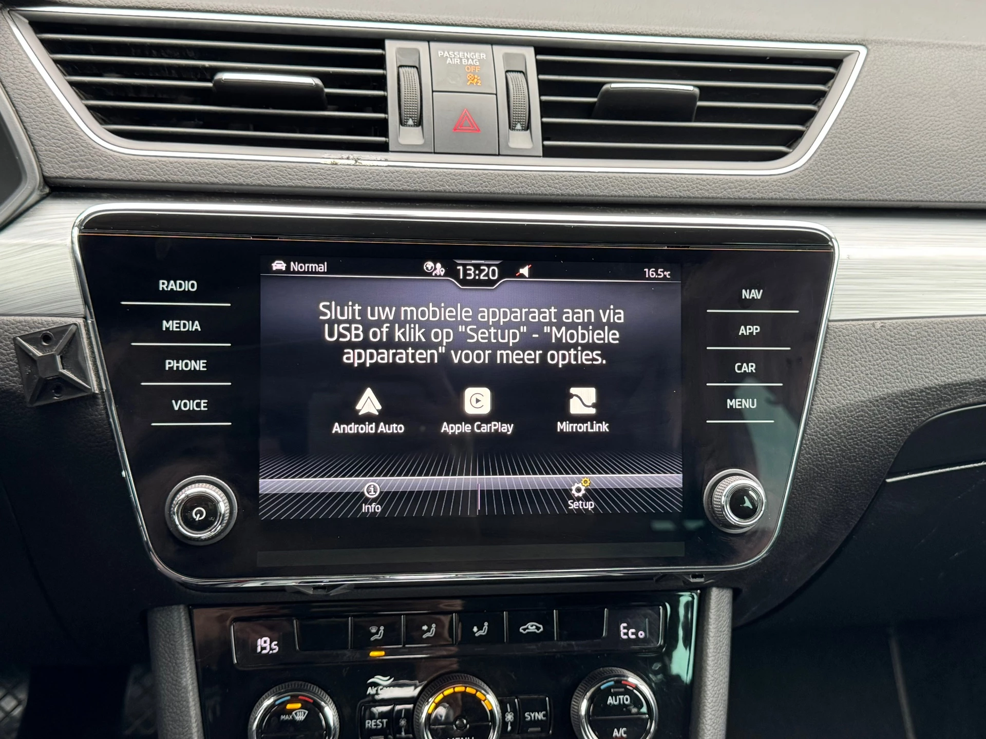 Hoofdafbeelding Škoda Superb