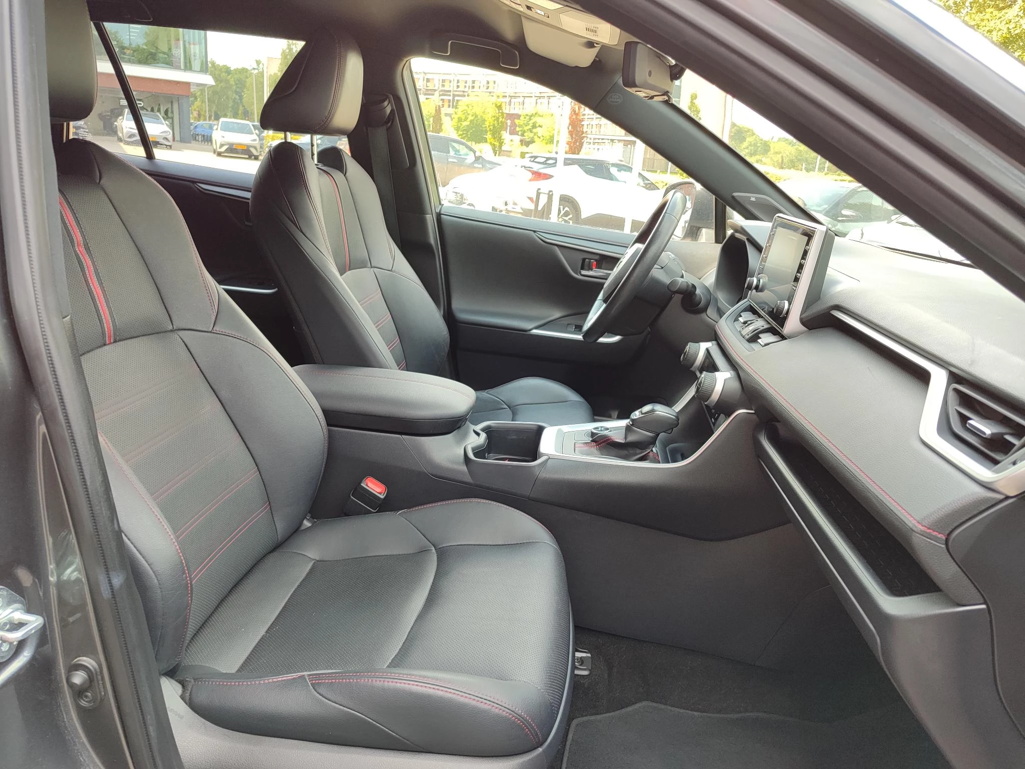 Hoofdafbeelding Toyota RAV4