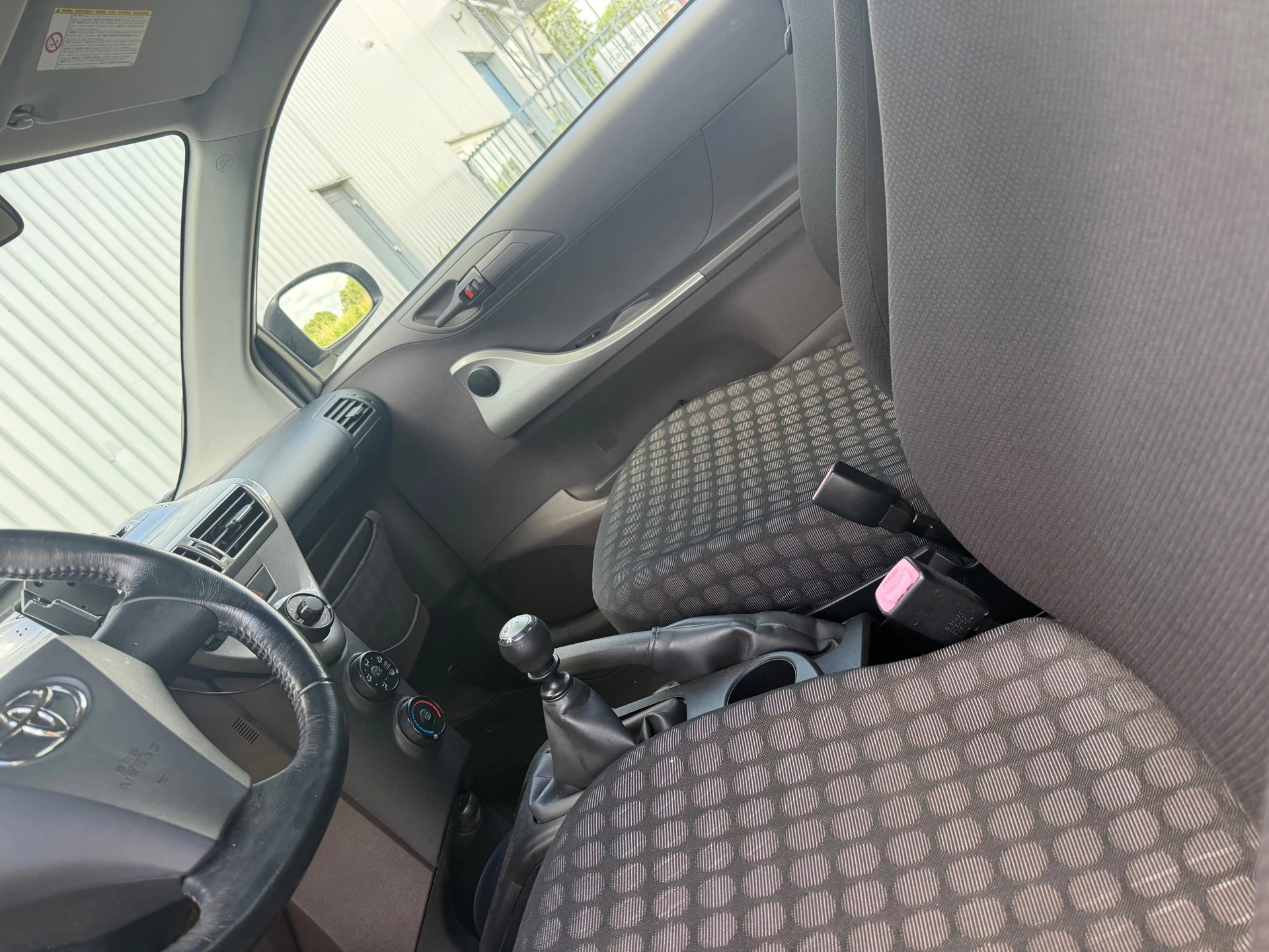Hoofdafbeelding Toyota iQ