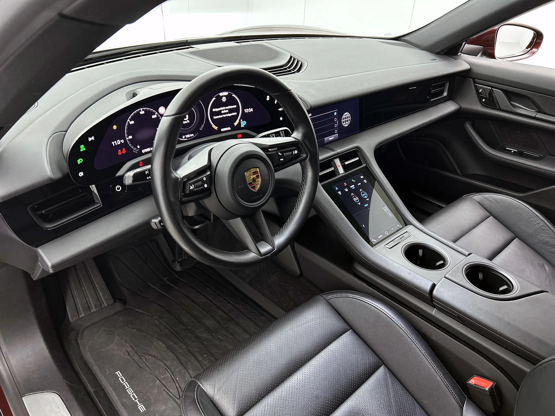 Hoofdafbeelding Porsche Taycan