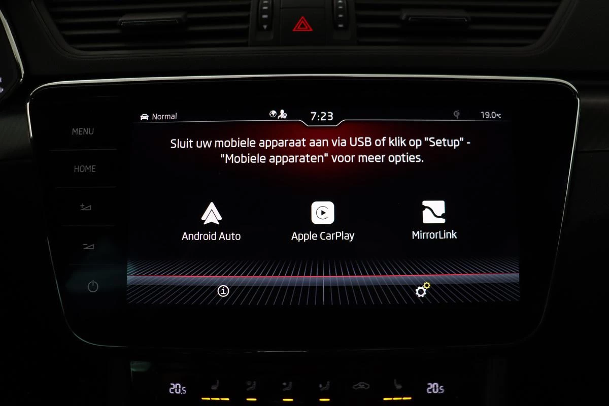 Hoofdafbeelding Škoda Superb