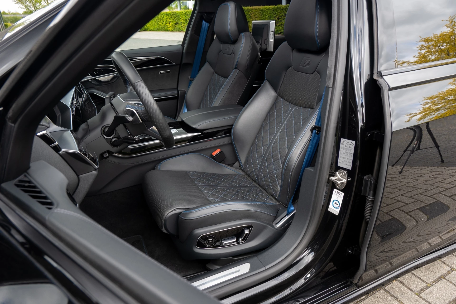 Hoofdafbeelding Audi A8